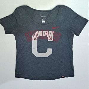 Nike Women's Cleveland Indians T-Shirt Size L